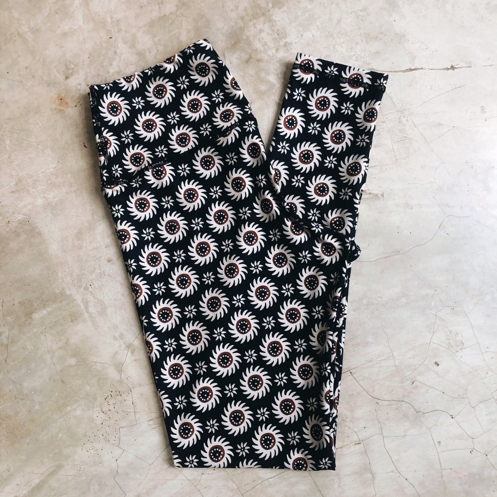 BLACK MATAHARI BATIK | KARTINI LEGGINGS